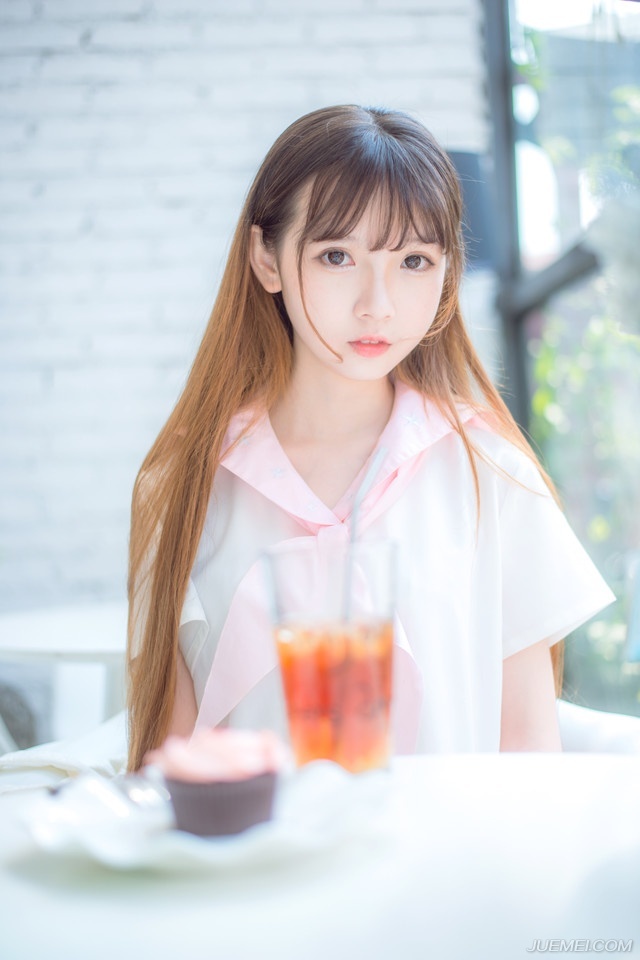 张任没有回答，只是跪在地上。
